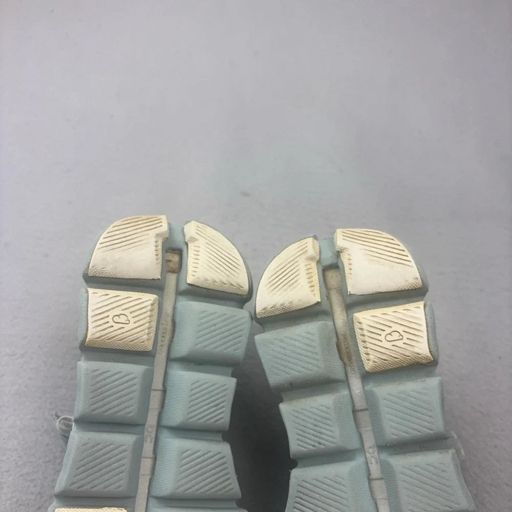 On Cloud Shoes Womens Size 8 Gray Blue CloudTec Running Sneakers Mesh Athletic